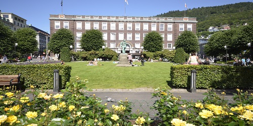 Telegrafen i Byparken i Bergen. Fotograf: Marius Solberg Anfinsen. Foto.